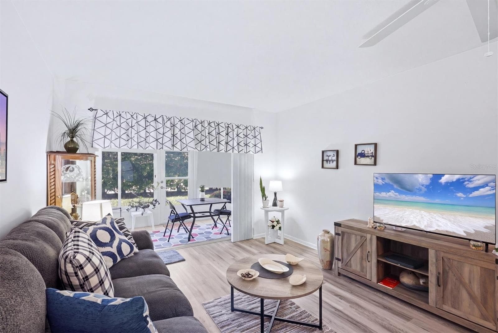 3950 Roxane Blvd #4A photo 4