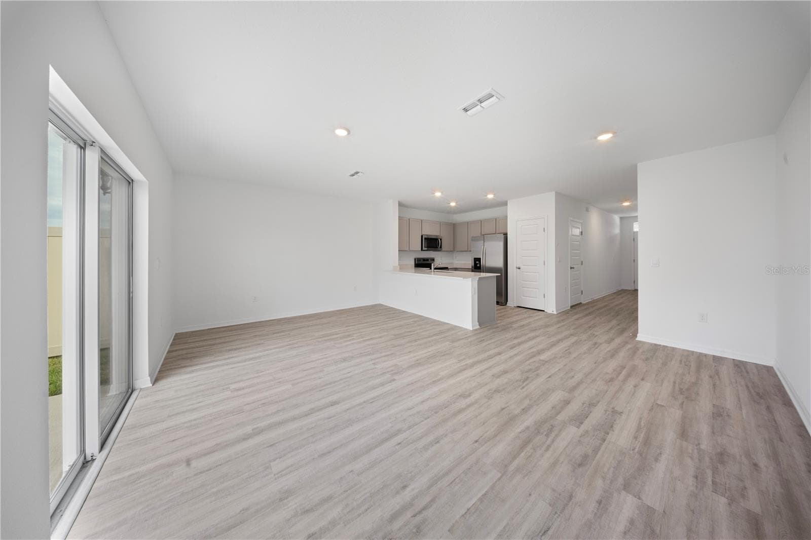 4348 Butterscotch Cir photo 4