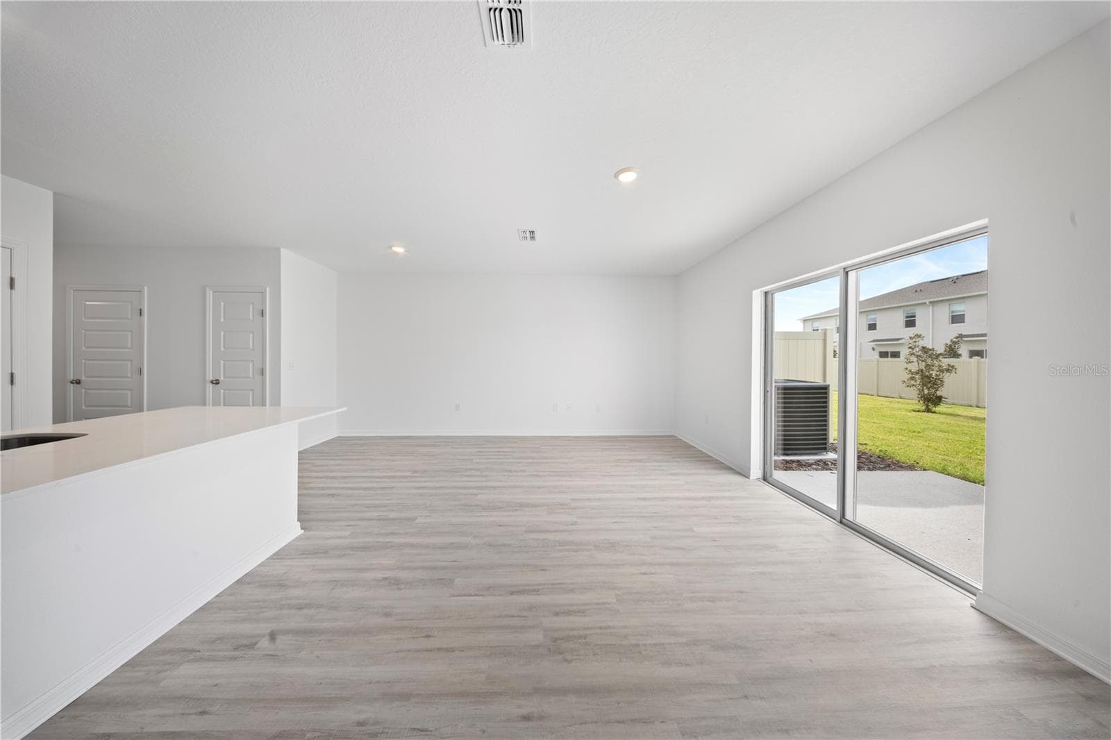4348 Butterscotch Cir photo 5