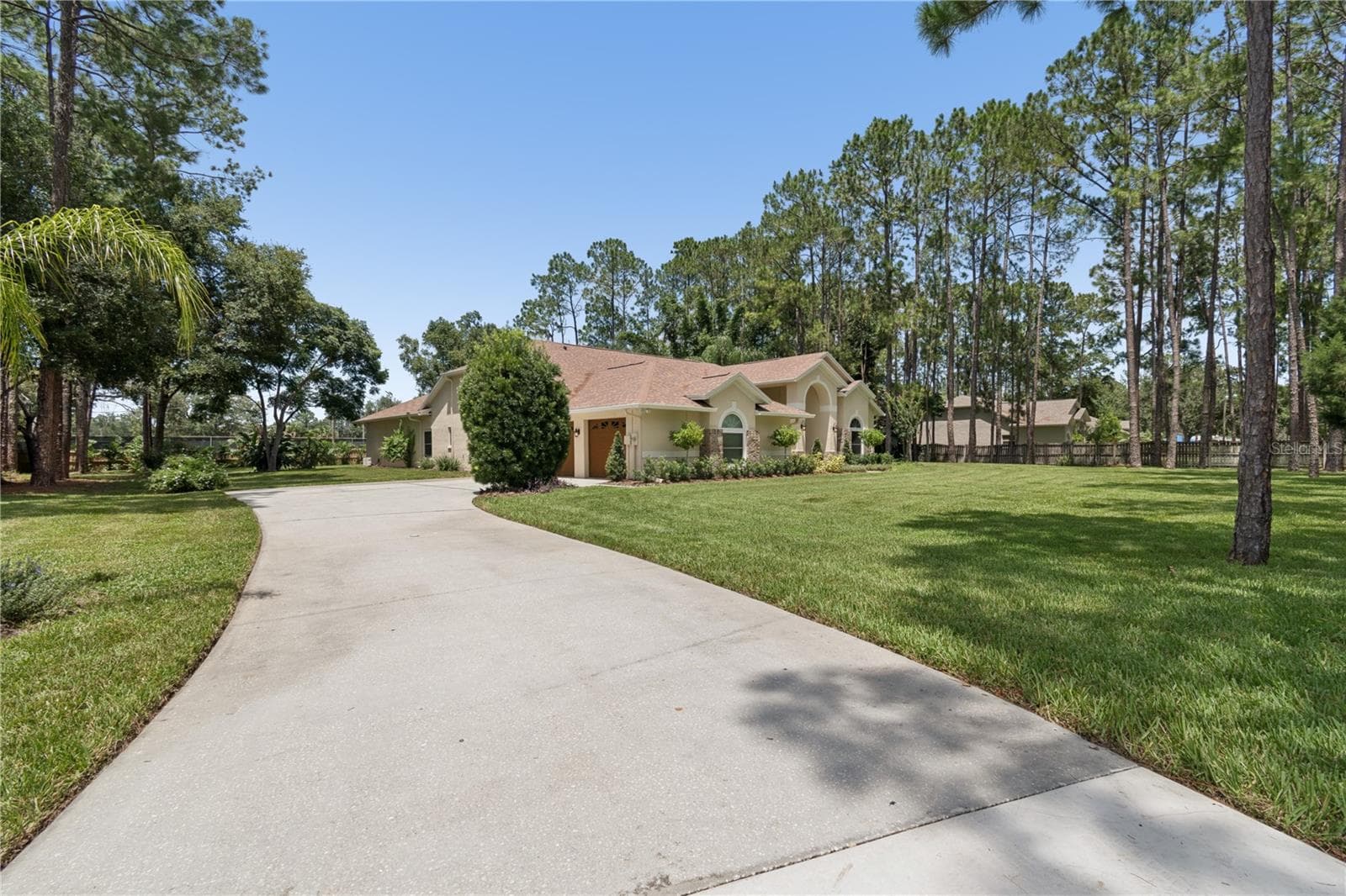 18811 Victor Manuel Dr photo 4