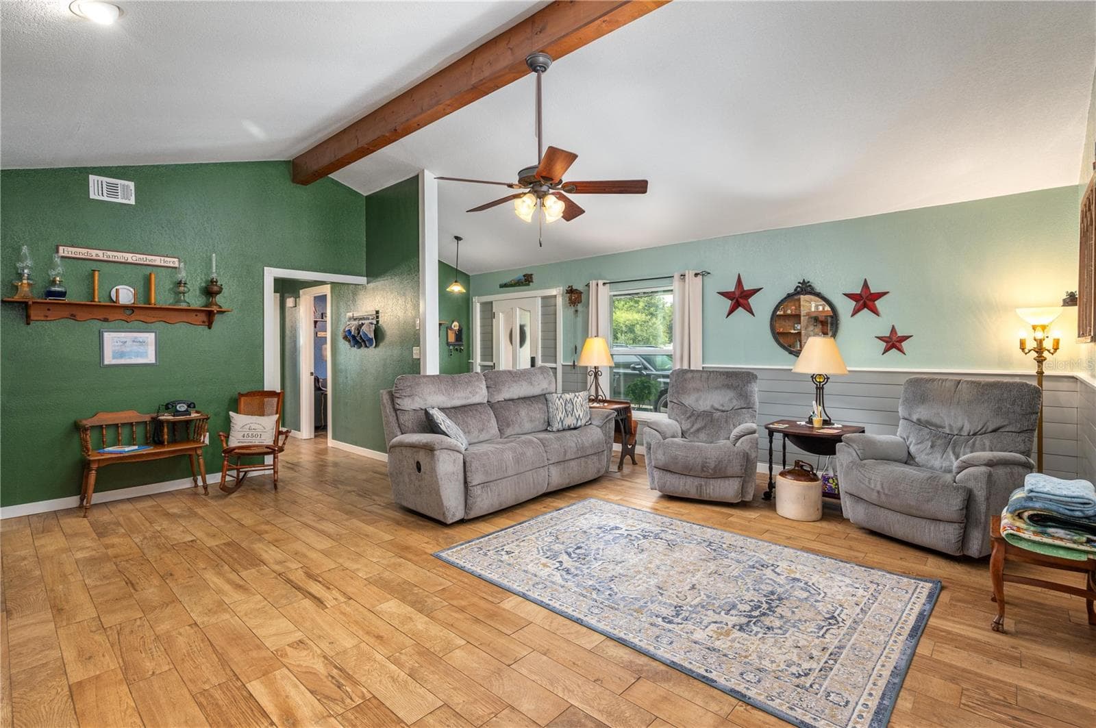 1755 Beth Ln photo 5