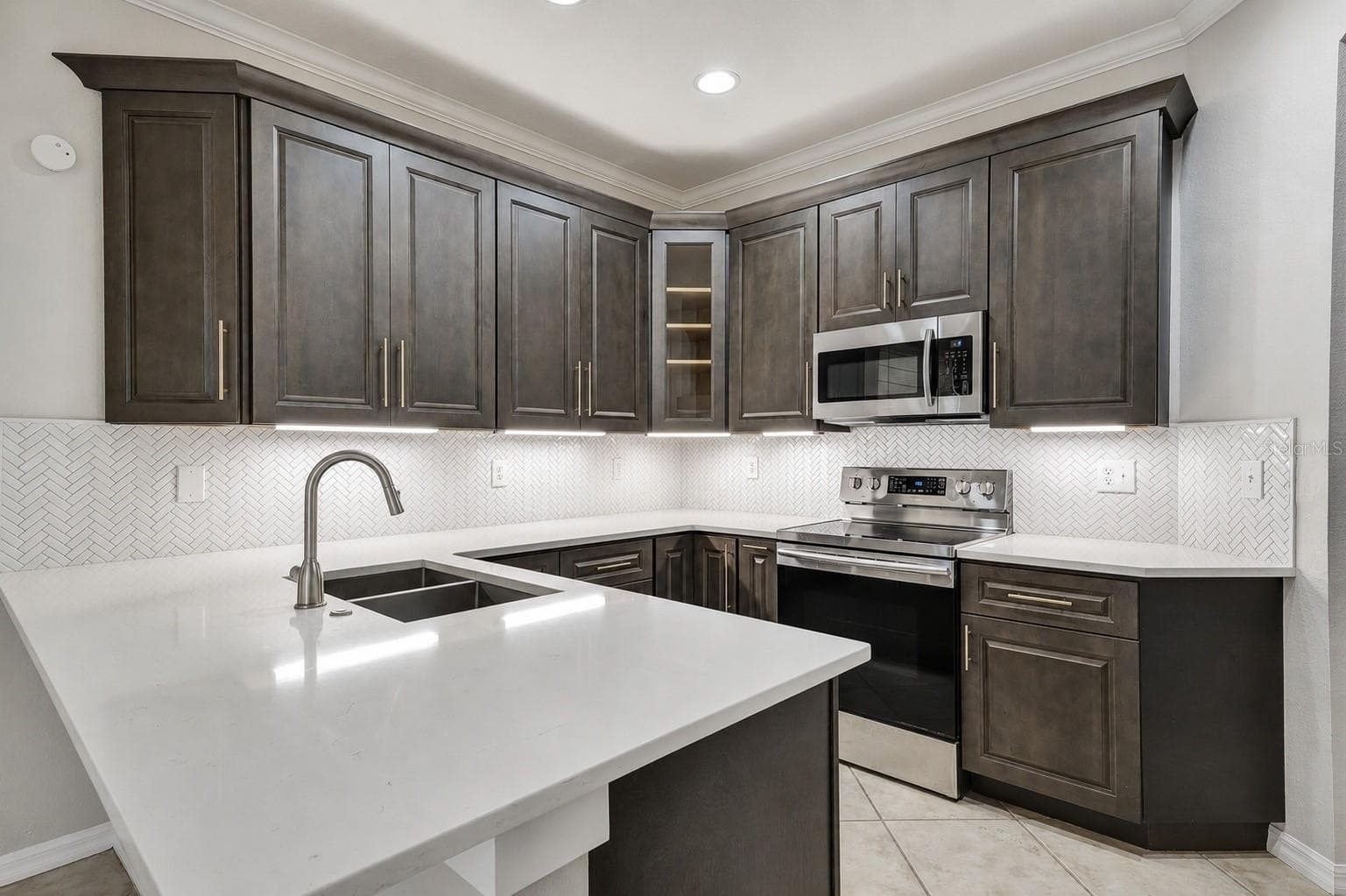 8169 Stone Leaf Ln photo 5