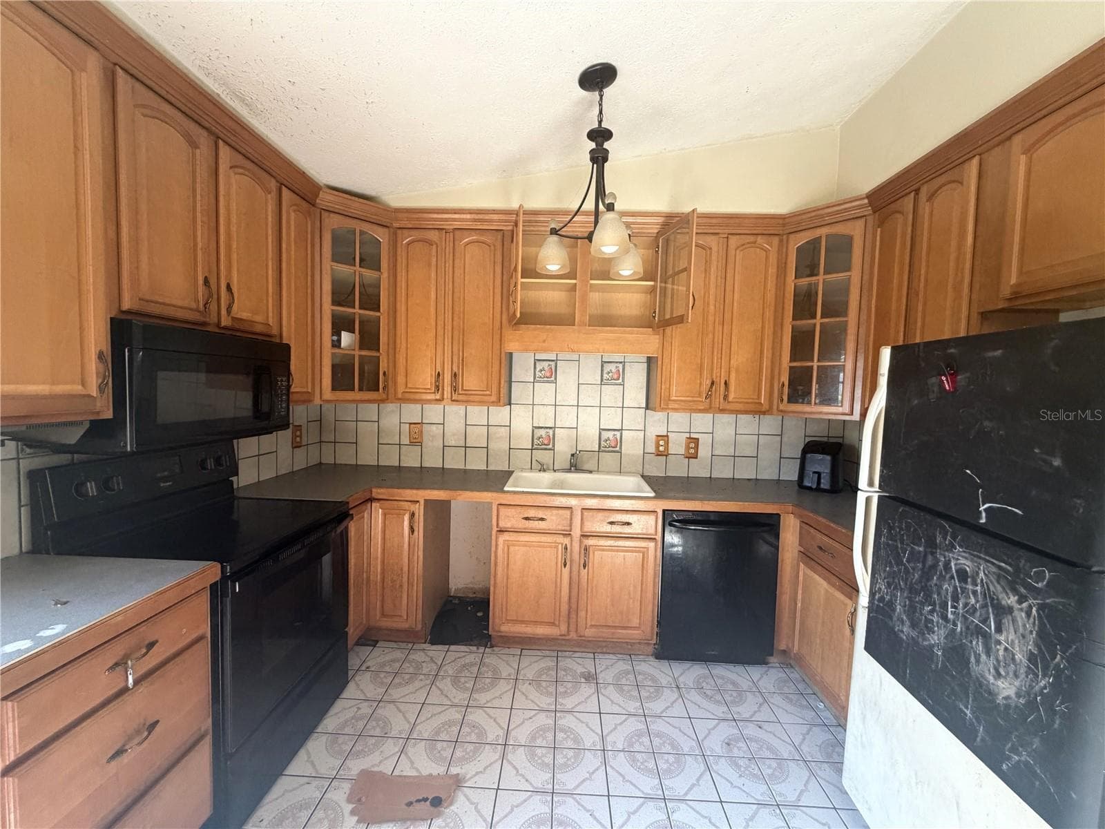 14705 Penguin Pl