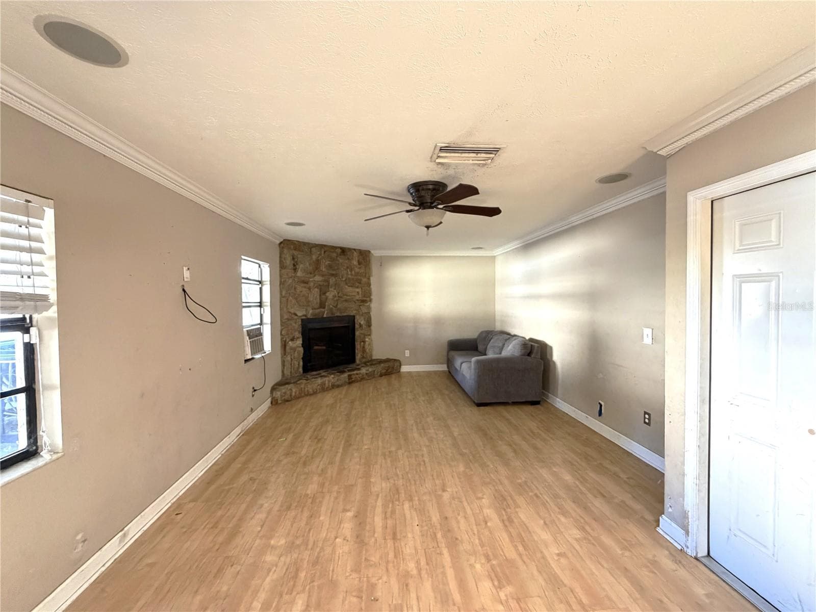 14705 Penguin Pl photo 5