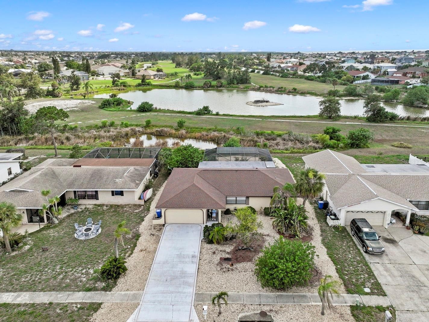 744 Flamingo Dr photo 3