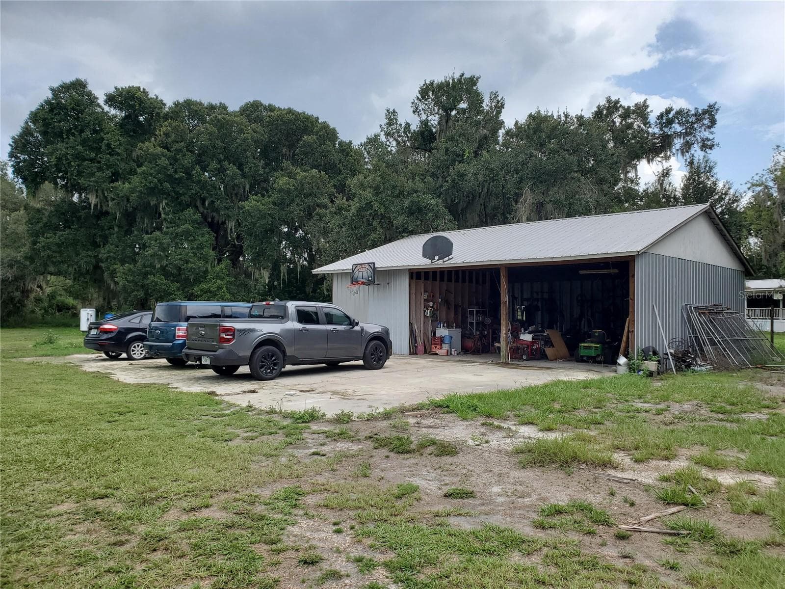 1662 Harvill Rd photo 3