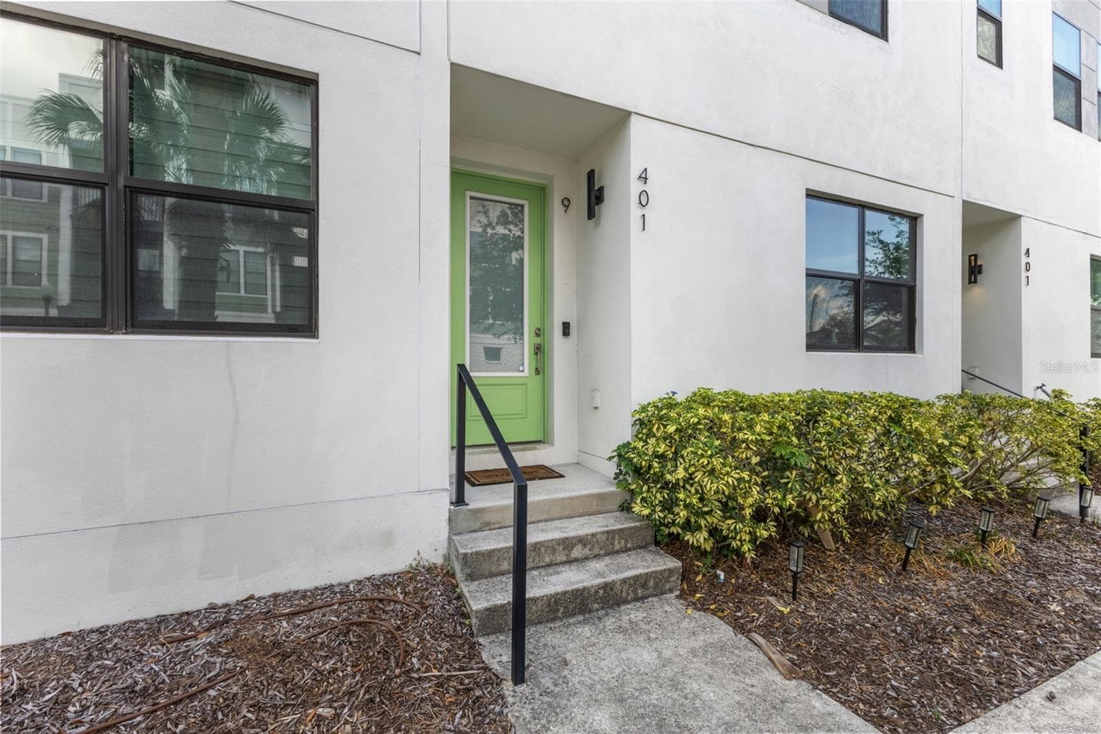 401 N Oregon Ave #9