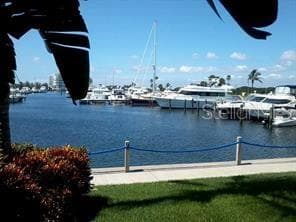 2600 Harbourside Dr #B-16 photo 4
