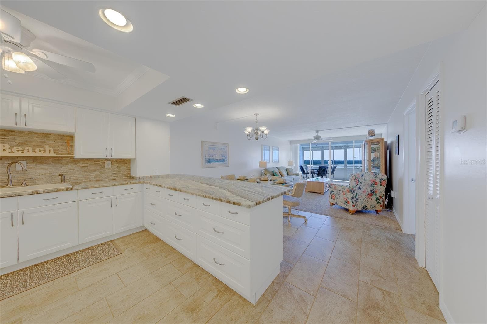 17920 Gulf Blvd #1808 photo 5