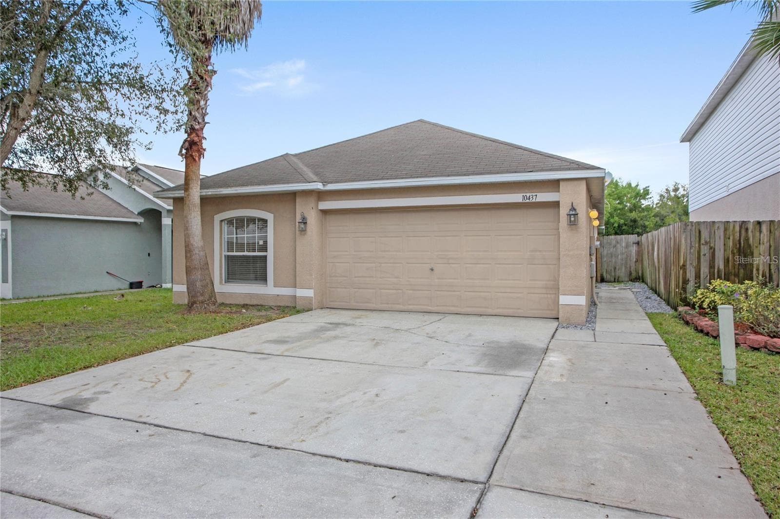 10437 Opus Dr photo 3