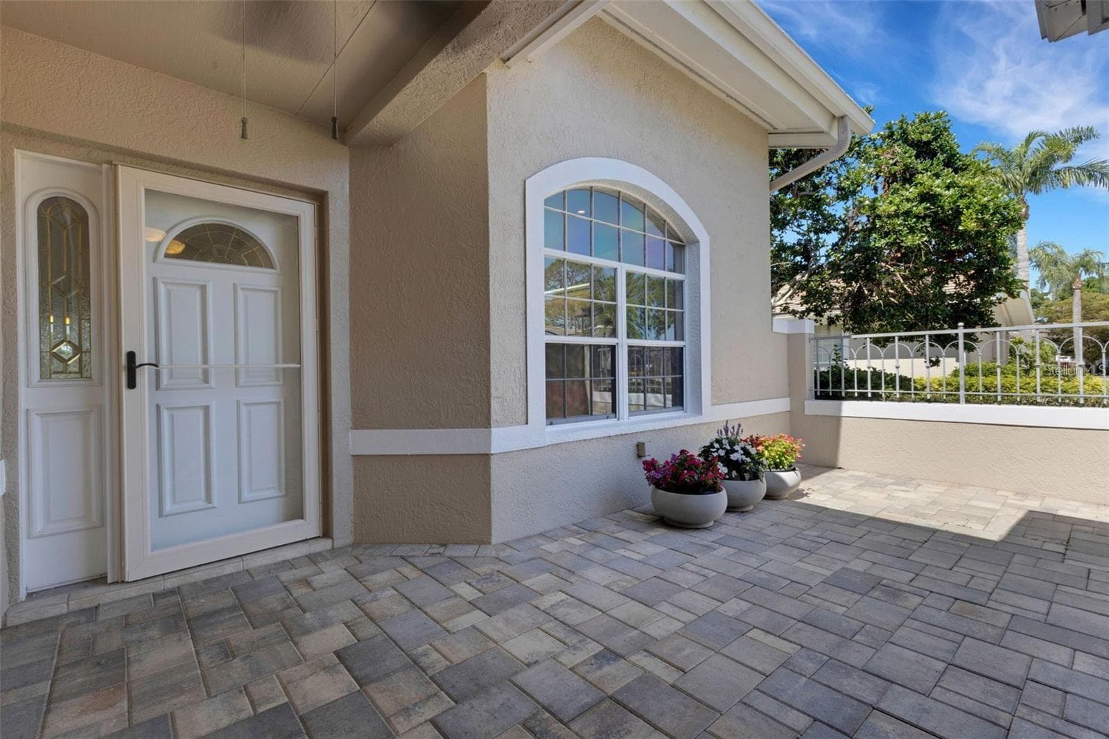 4044 Penshurst Park photo 5