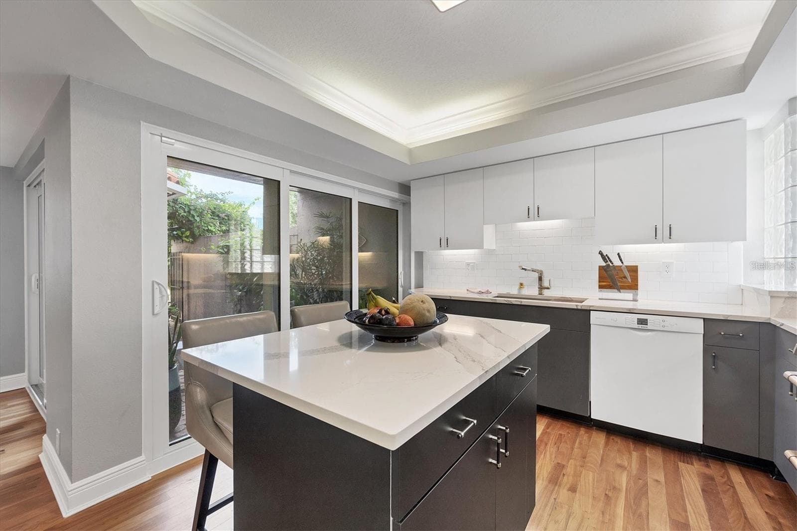 200 Cocoanut Ave #7 photo 3