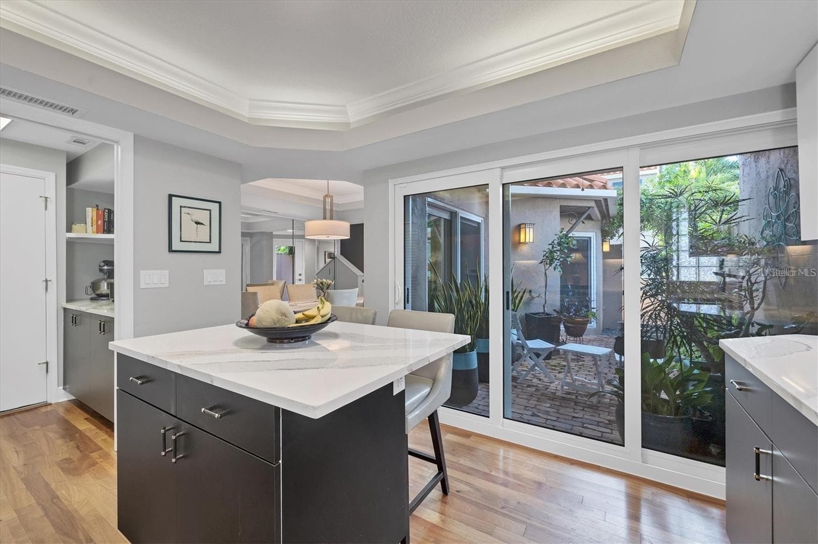 200 Cocoanut Ave #7 photo 4