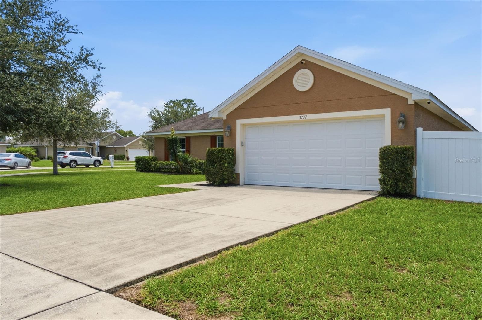 3777 Fantasy Way photo 3