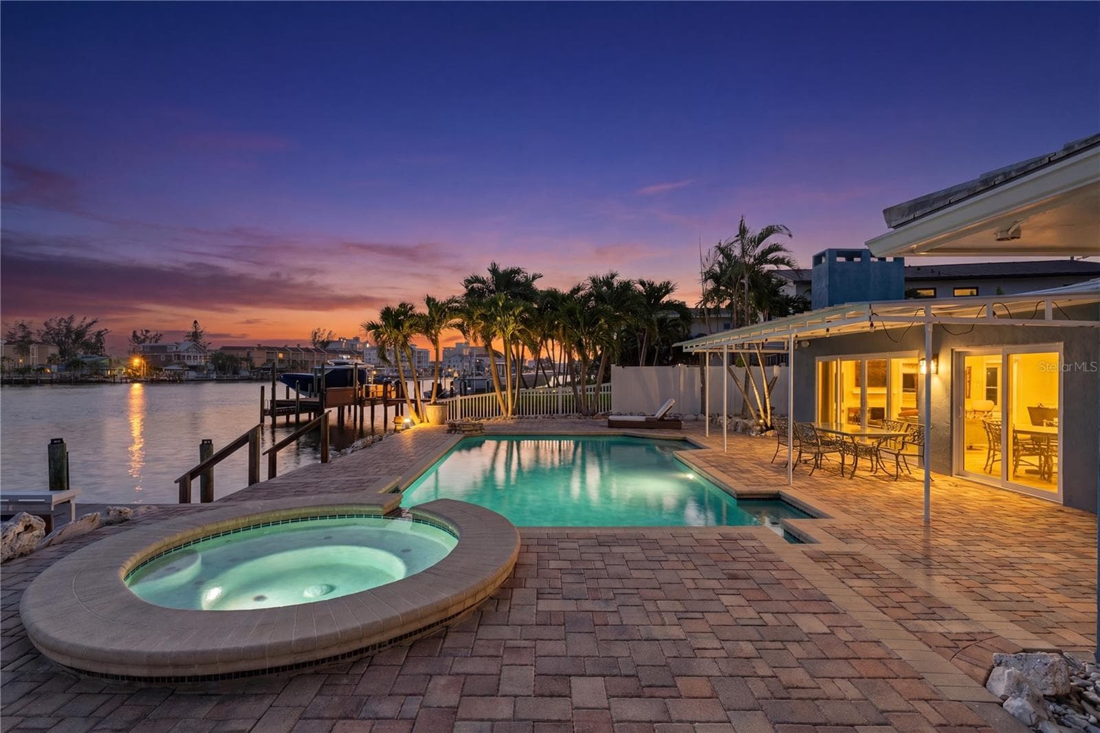 10038 S Yacht Club Dr photo 3