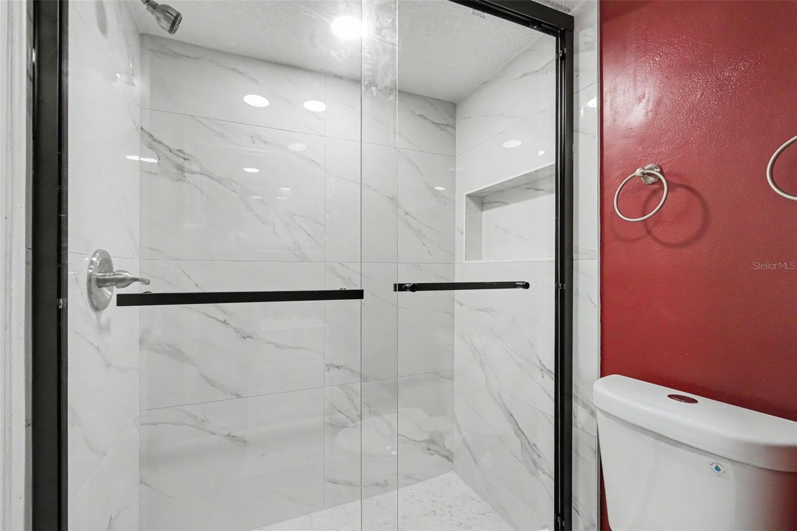 4505 LA Capri CT photo 3