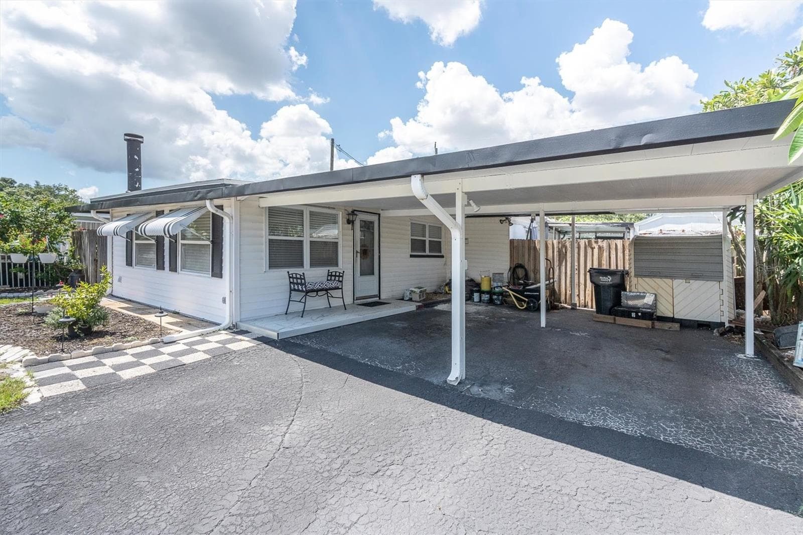 3227 48th Ave N
