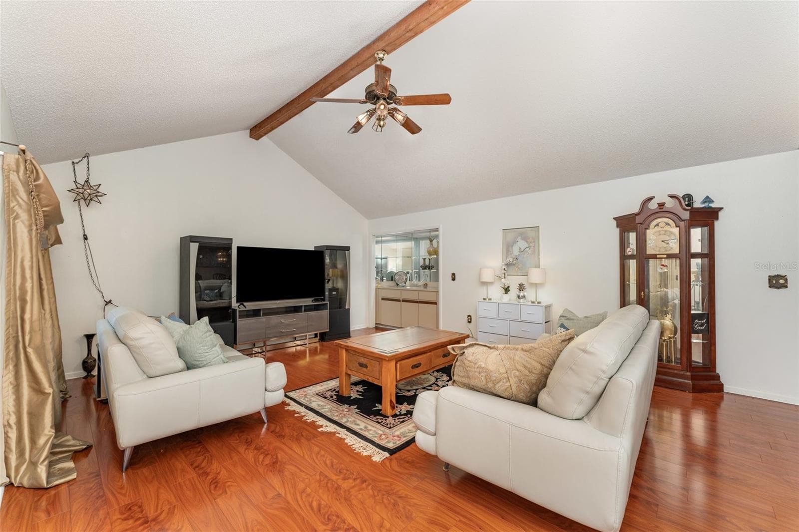 4240 Creekwood Ln photo 5