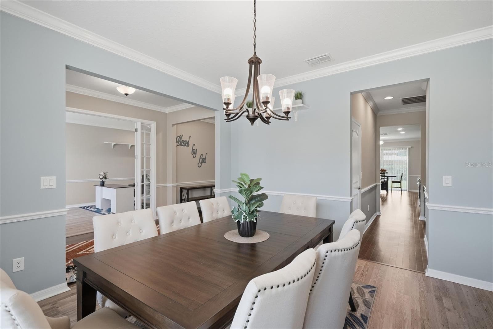 9307 Parisian CT photo 3