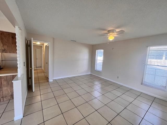 8518 N Lynn Ave photo 4
