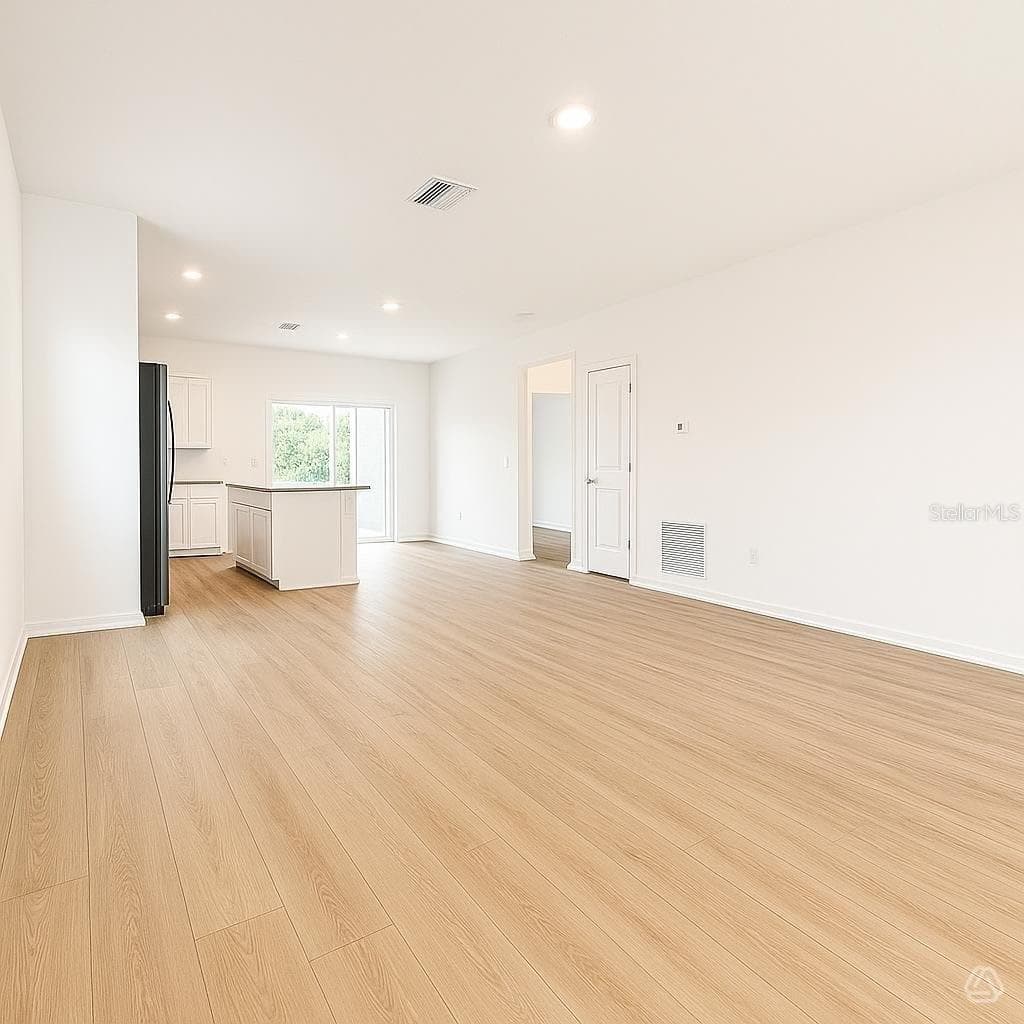 13005 Red Deer Pl photo 4