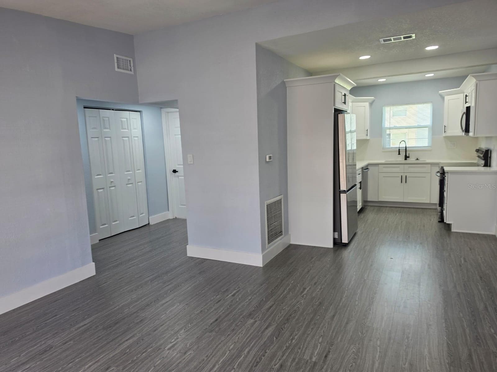 7710 Coral Vine Ln photo 5