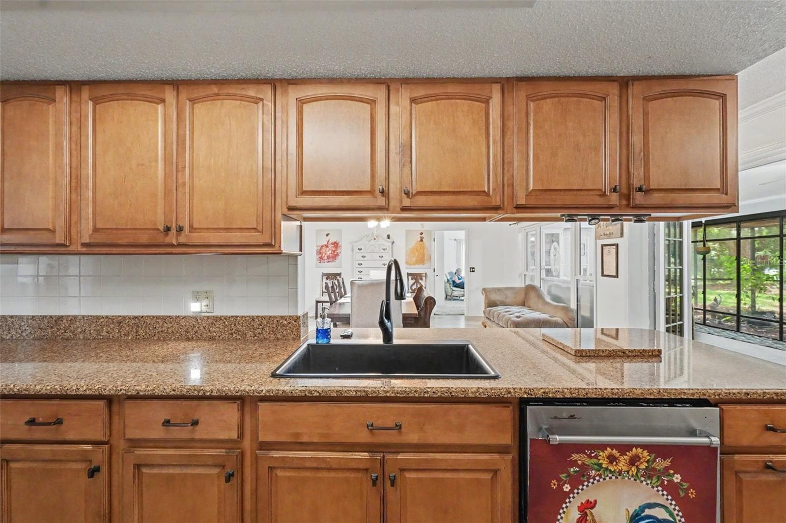 8251 Earlshire Ln photo 5