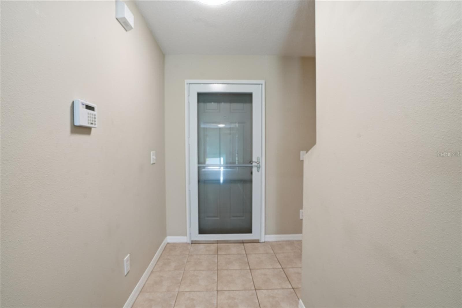 4610 Winding River Way photo 5