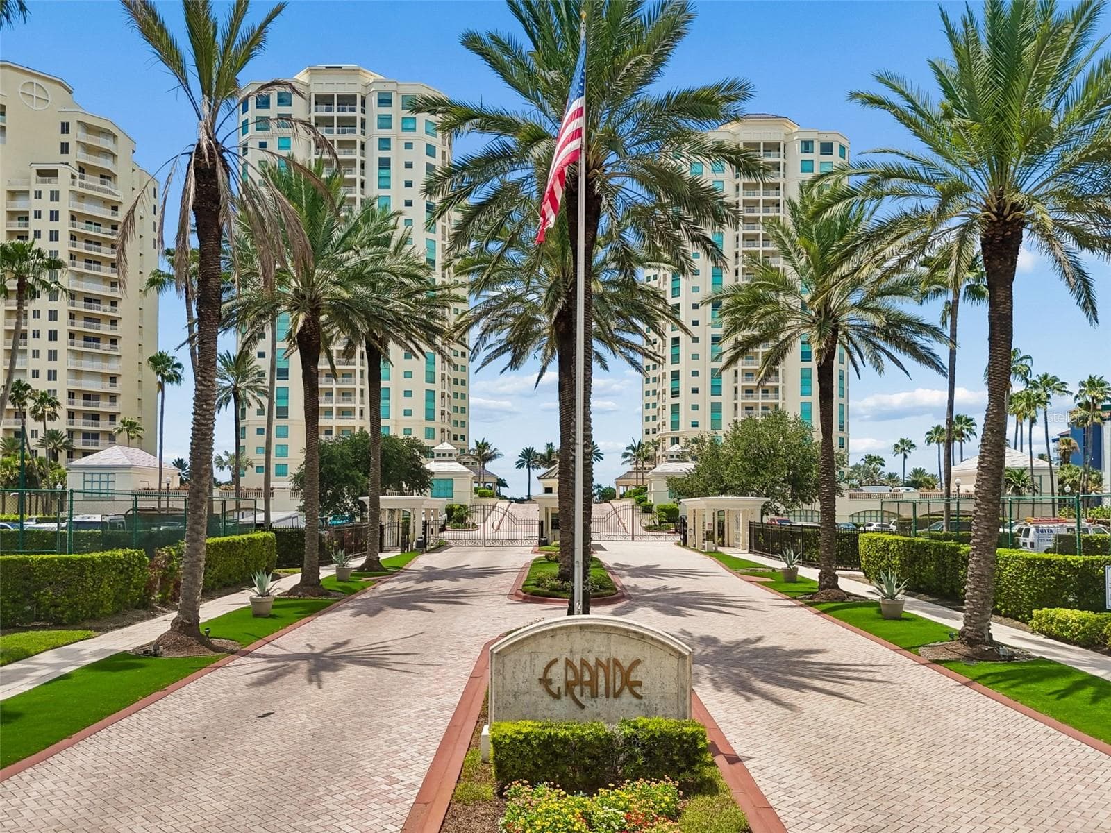 1170 Gulf Blvd #403 photo 3