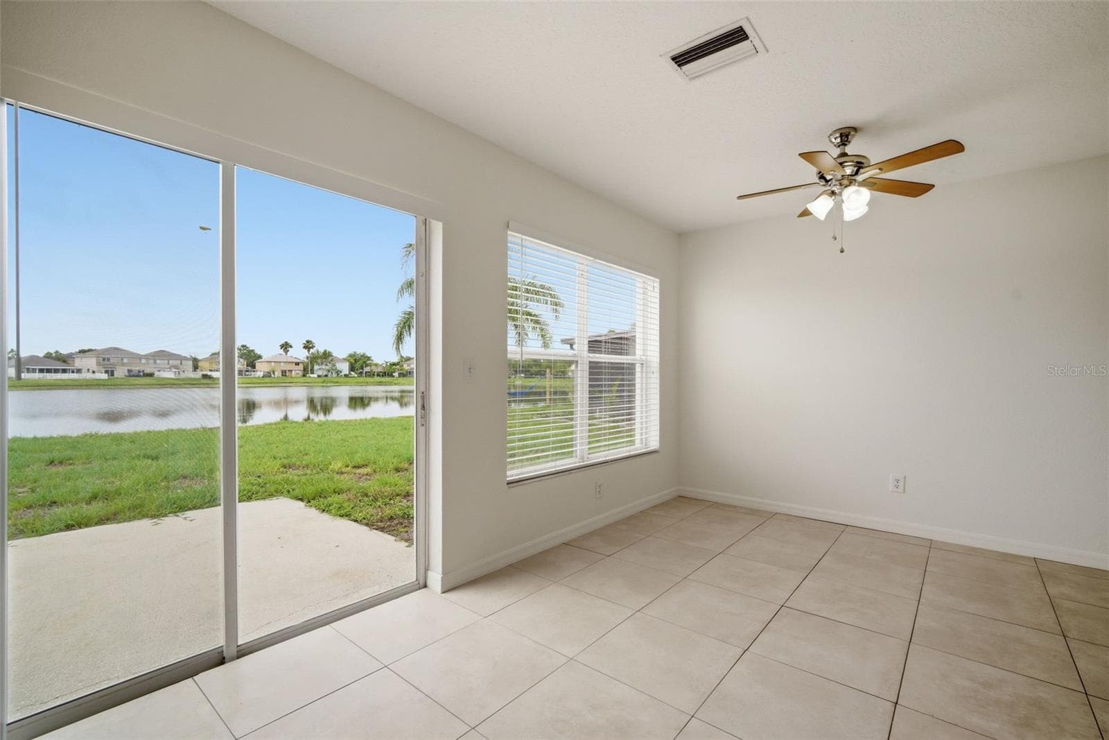 10604 Lakeside Vista Dr photo 5
