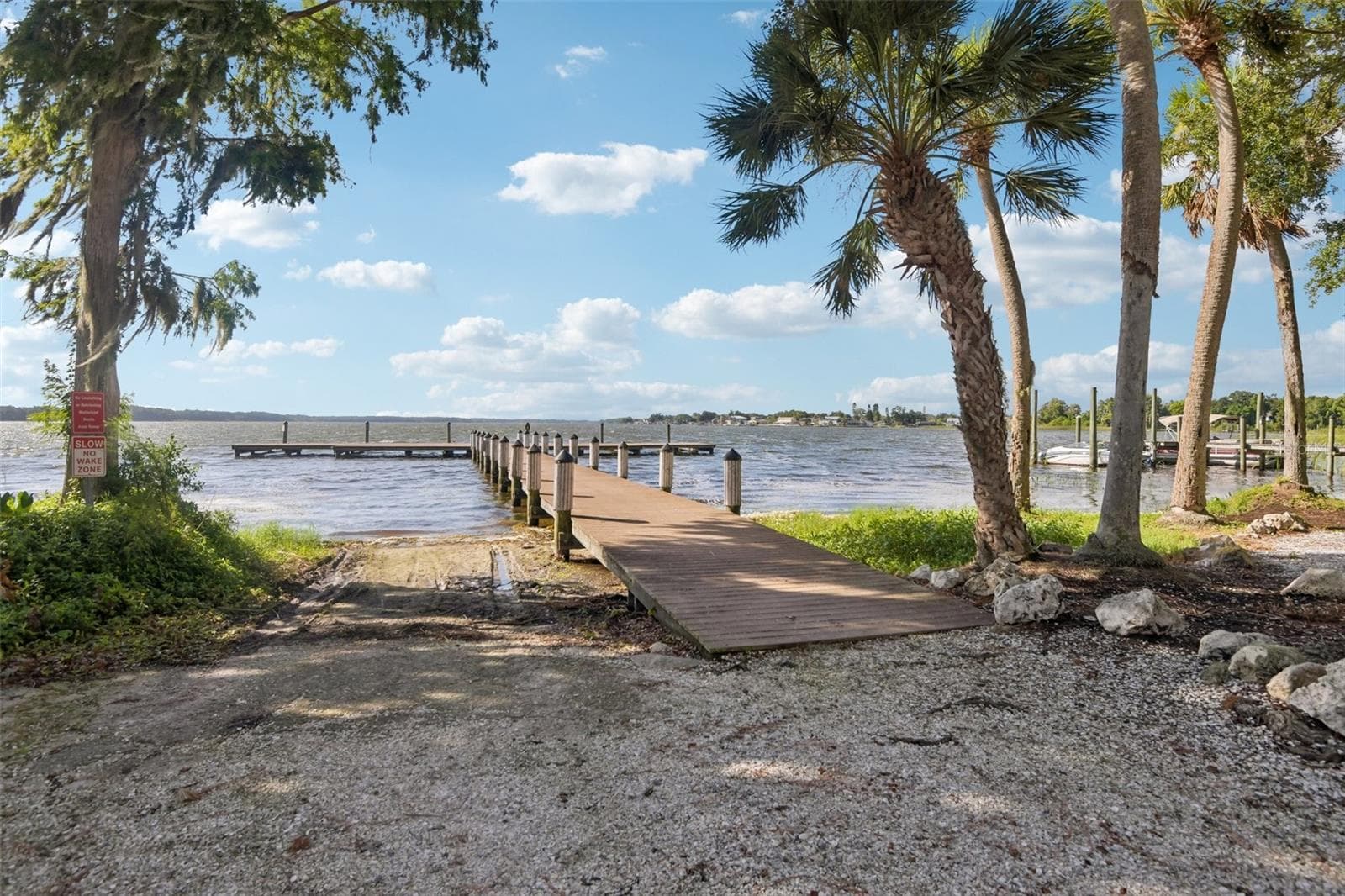 4586 Grand Lakeside Dr photo 3