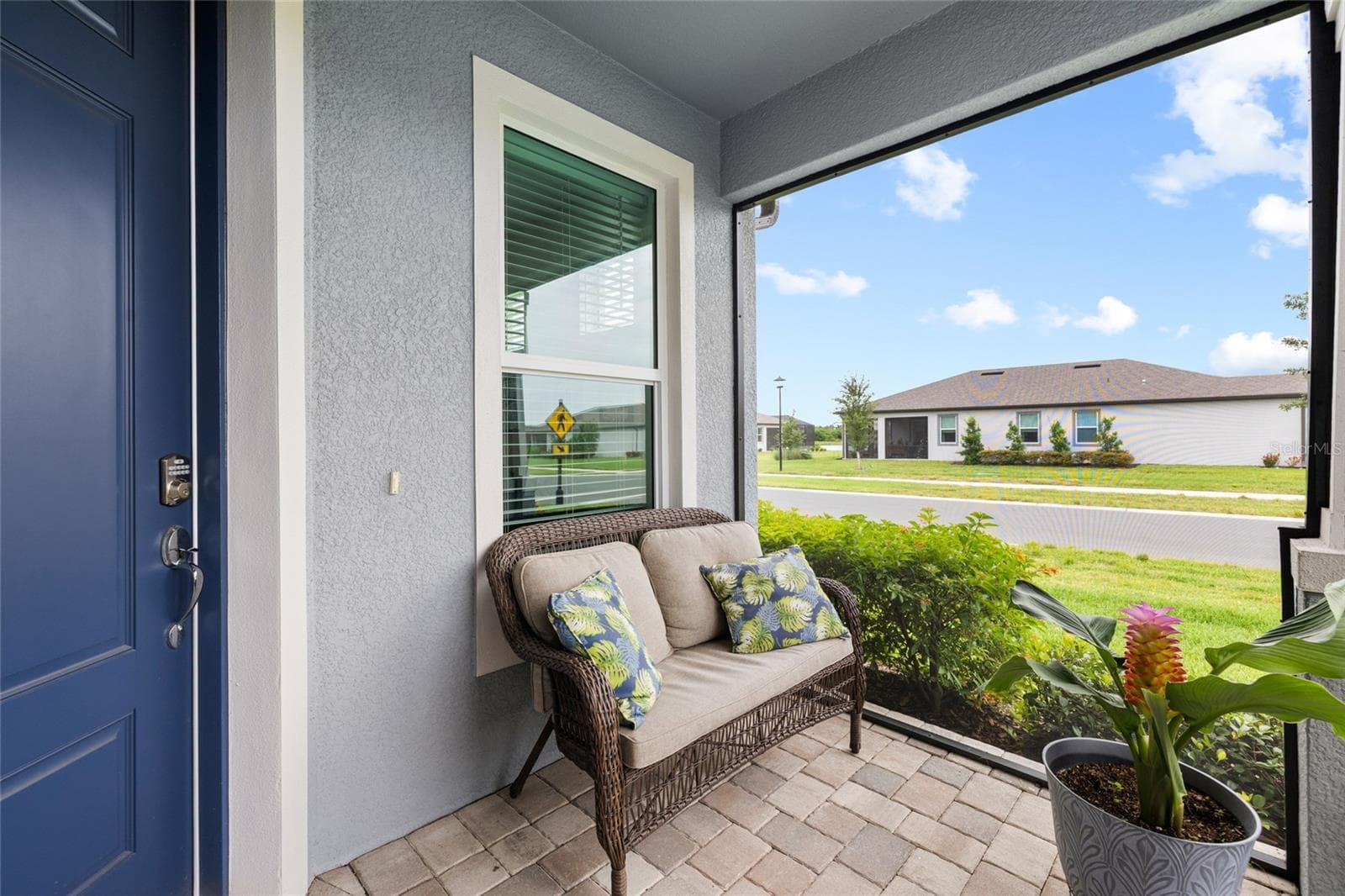 9454 Ballaster Pointe Loop photo 5