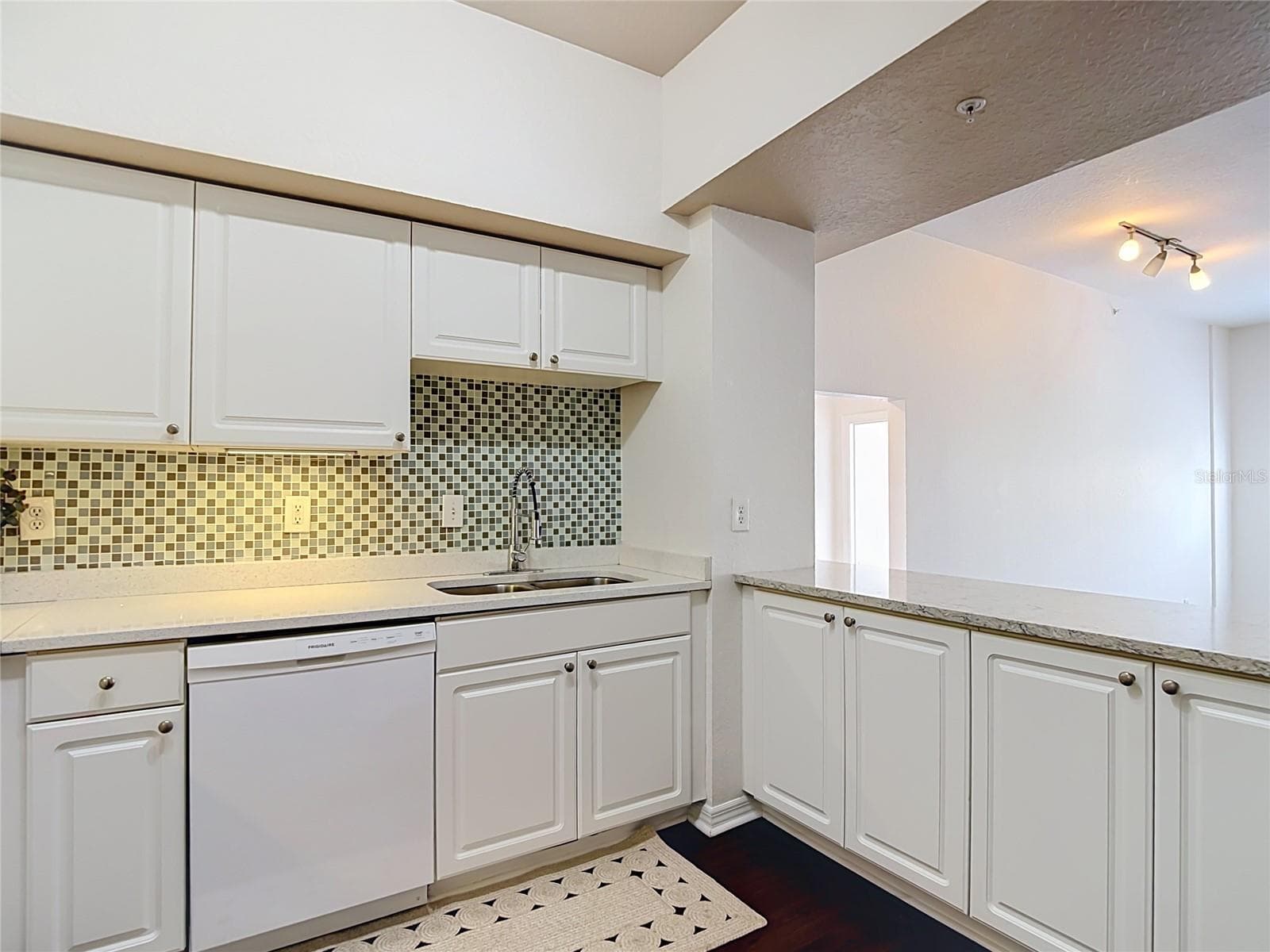 501 S Moody Ave #1139B photo 5