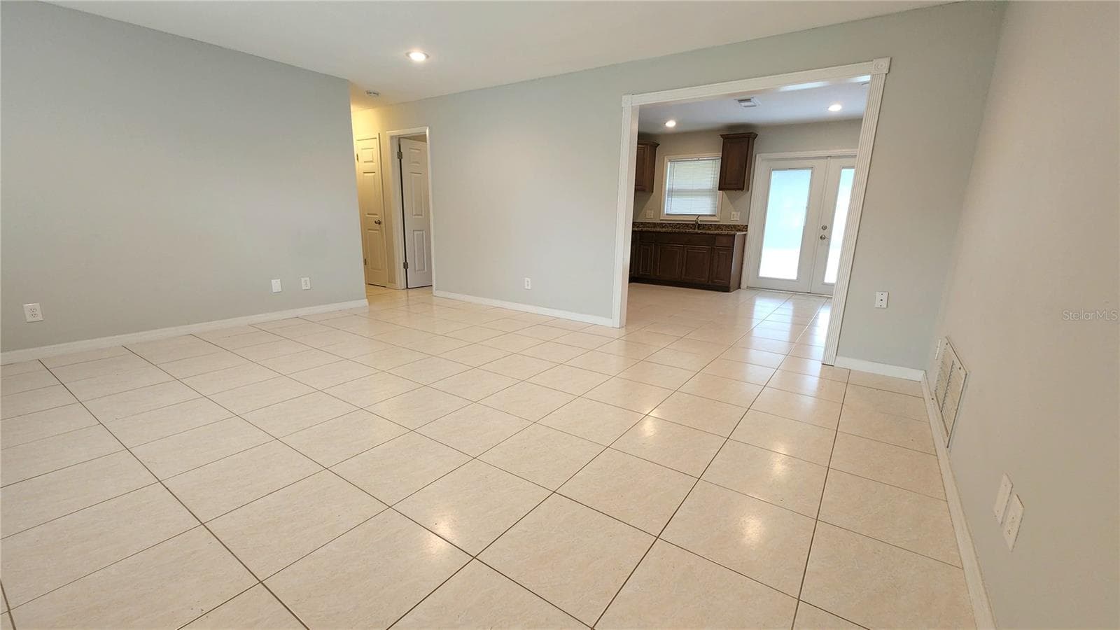2834 State Road 590 photo 3