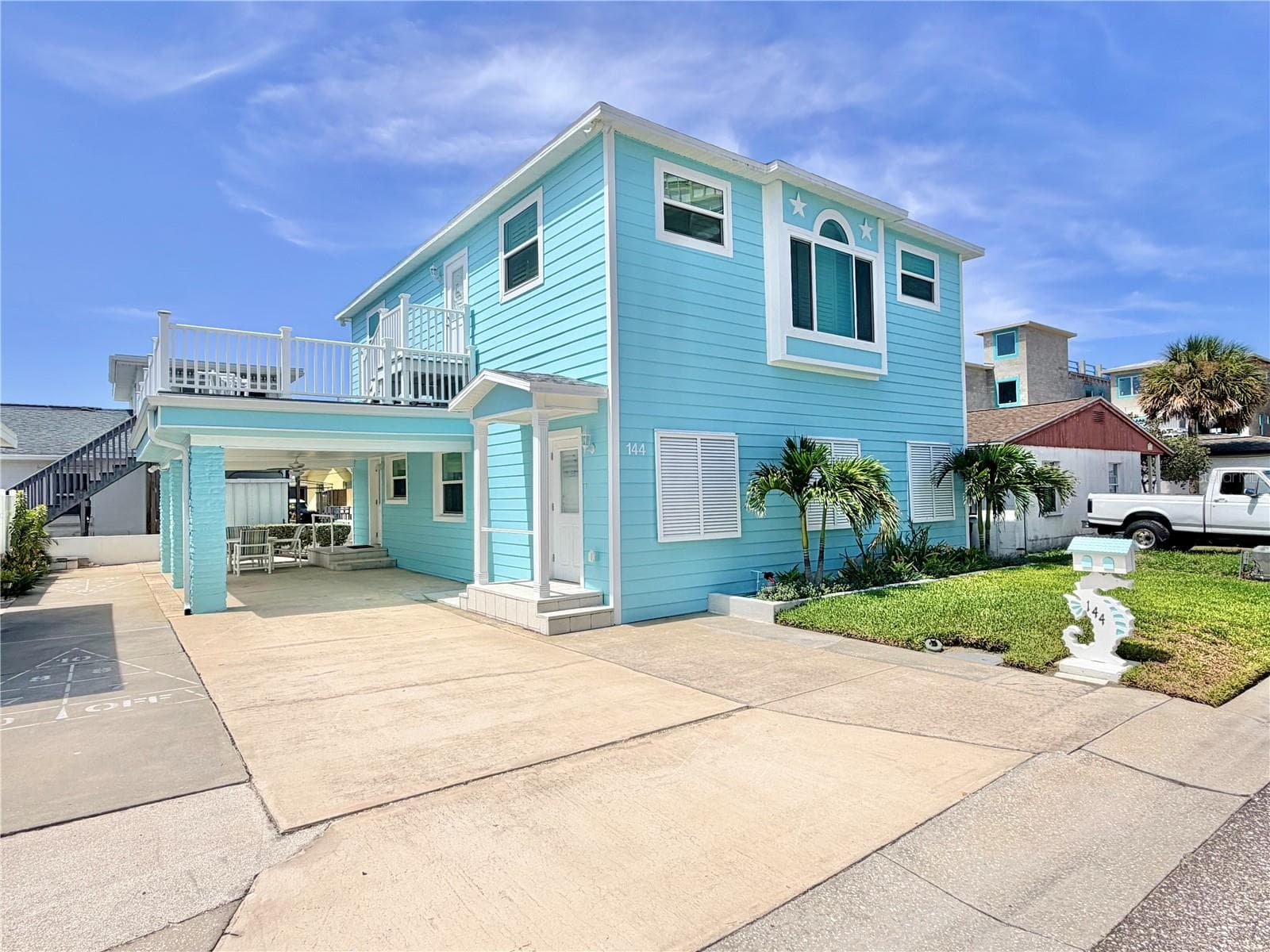 144 Coral Ave