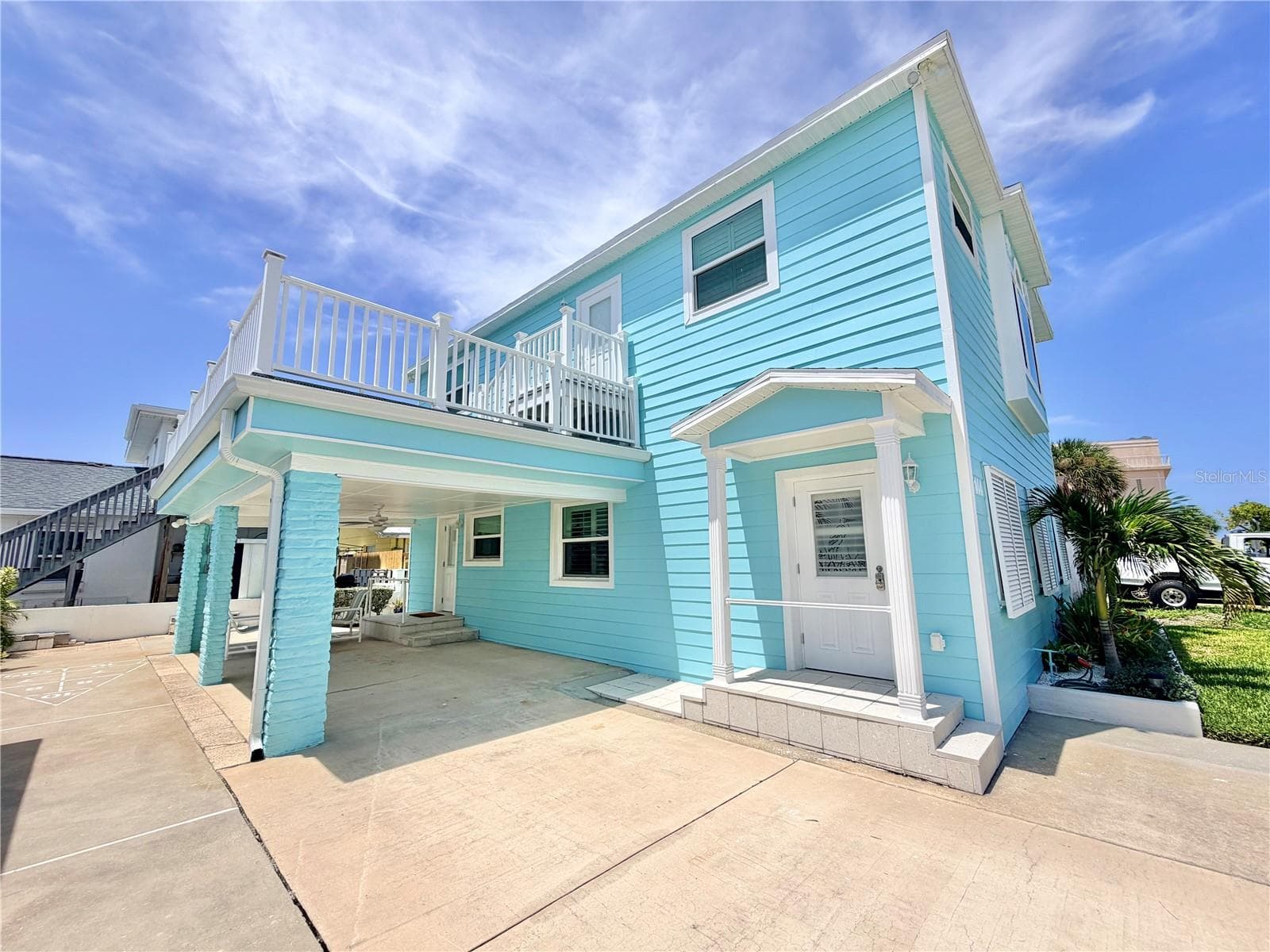 144 Coral Ave photo 4