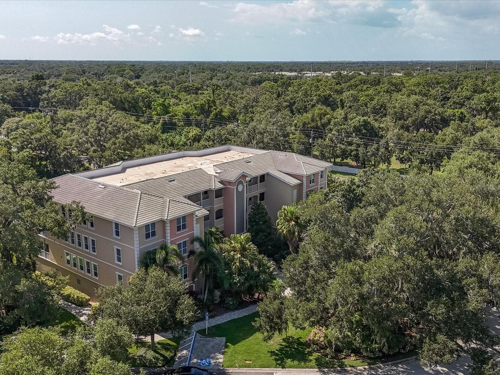 5122 Manorwood Dr #4B photo 3