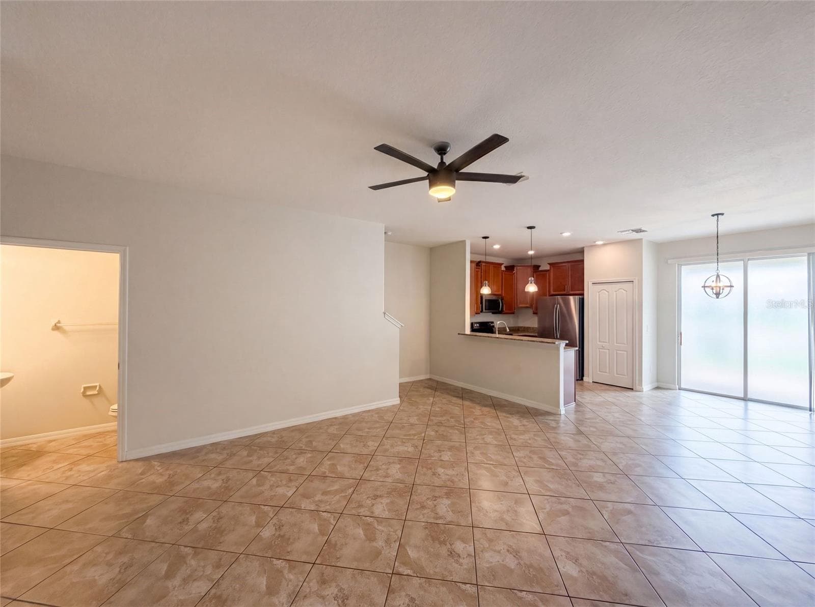 13717 Rosette Rd photo 3