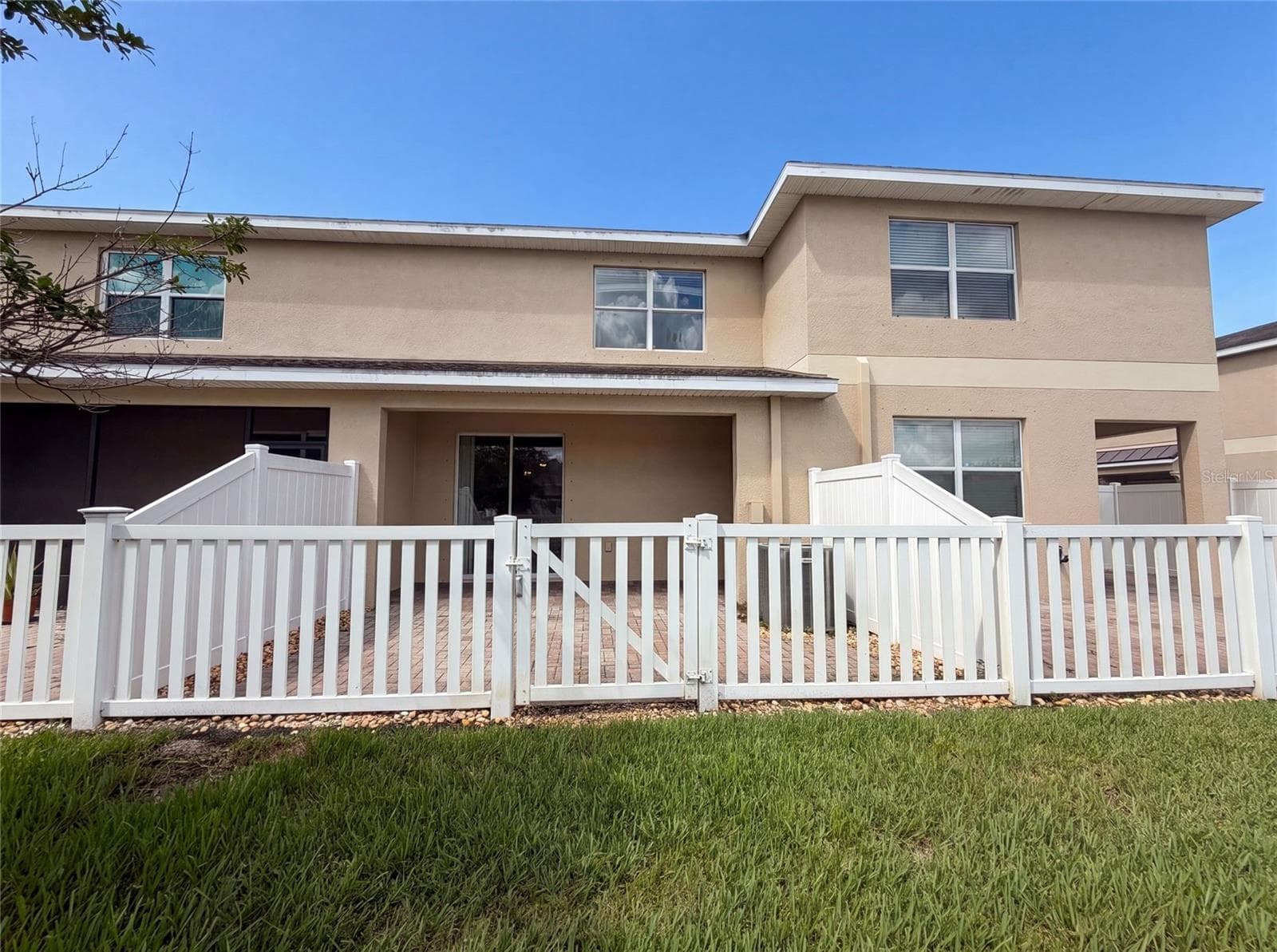 13717 Rosette Rd photo 5
