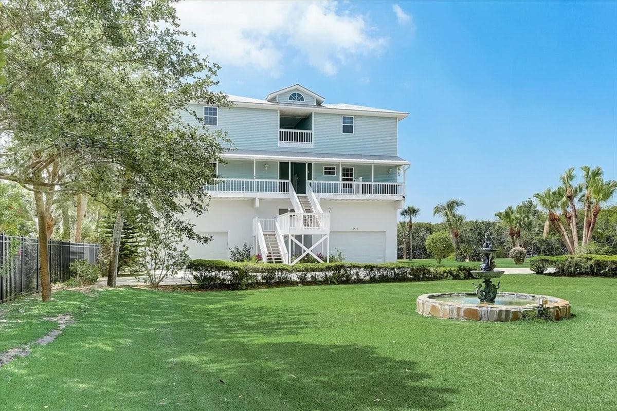 2424 Bay Dr #2424/2426 photo 4