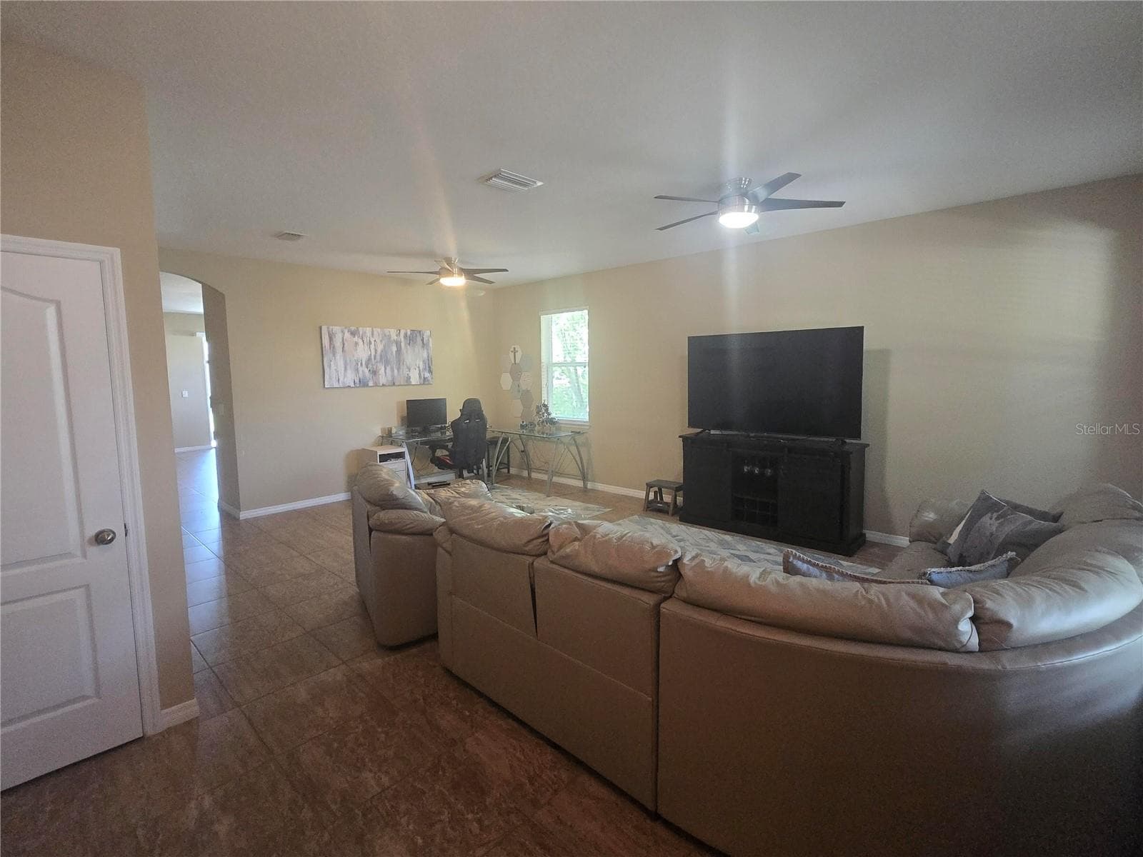 8451 Karpeal Dr photo 3