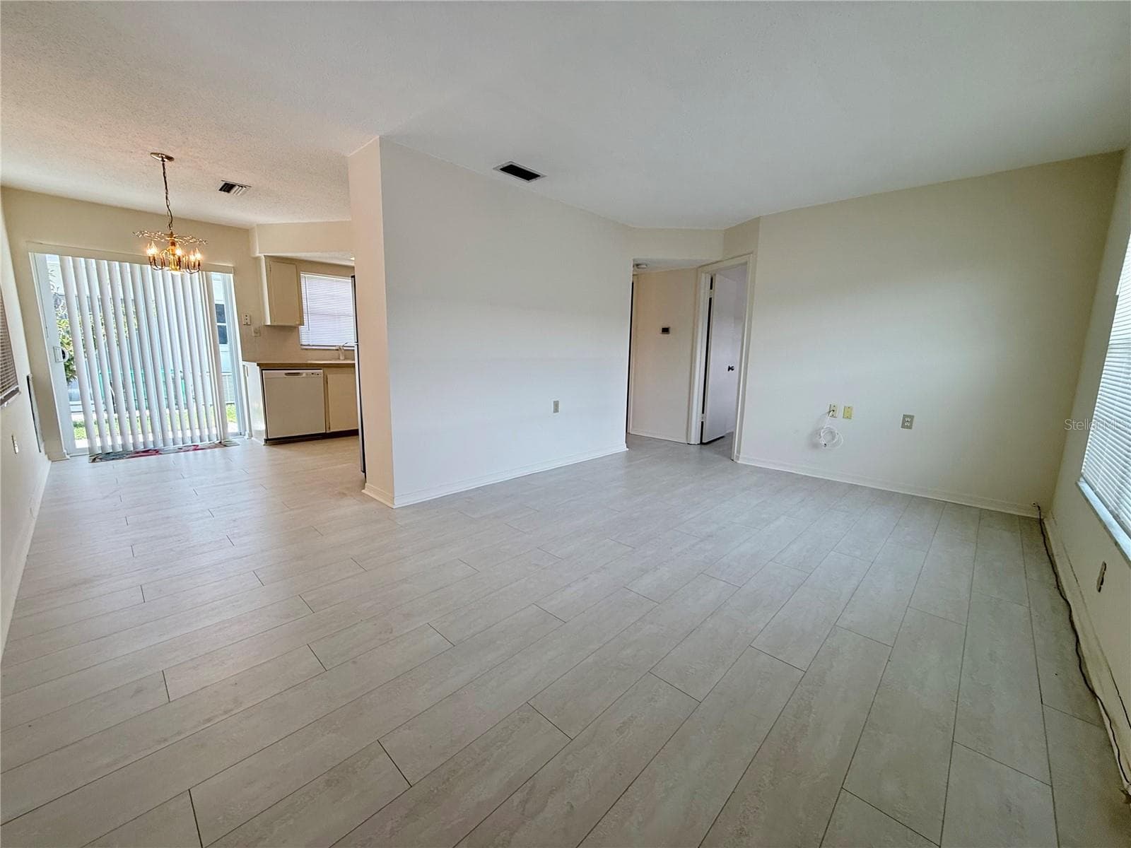 7847 39th Ter N photo 3