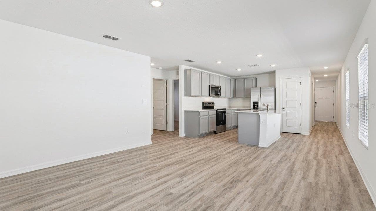 5580 Taverna Loop photo 3