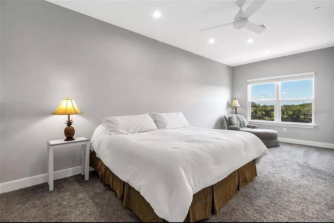 5569 Cannes Cir photo 4