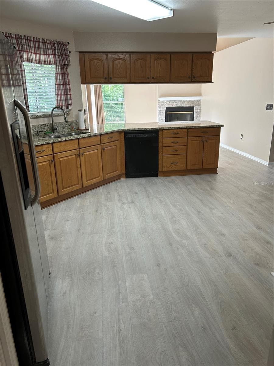 2410 Chobee CT photo 3