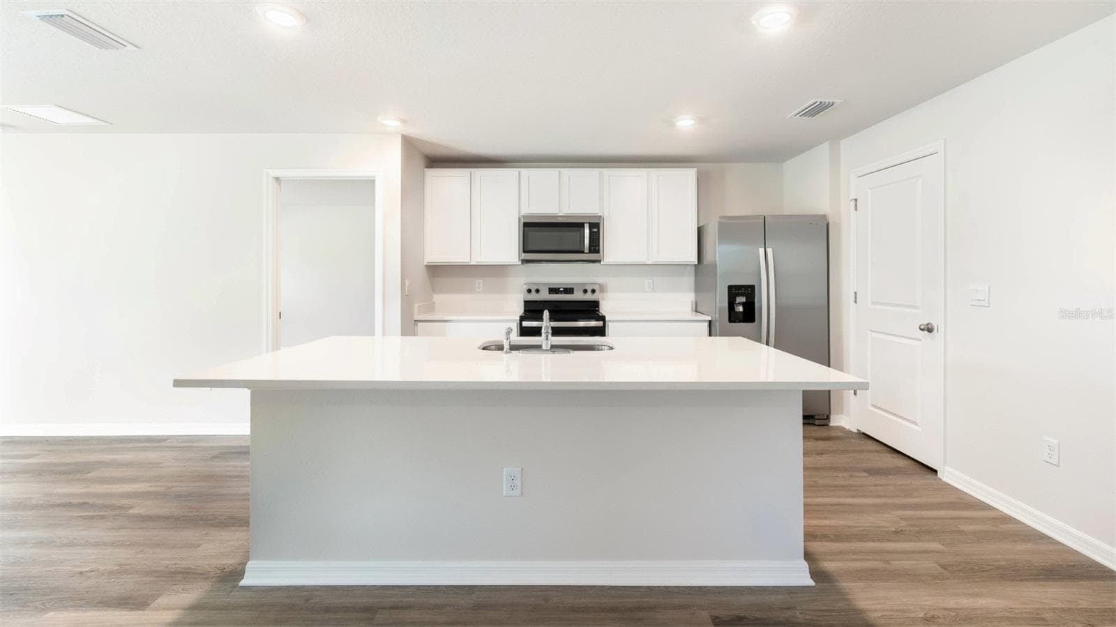 2960 Fishery CT photo 4