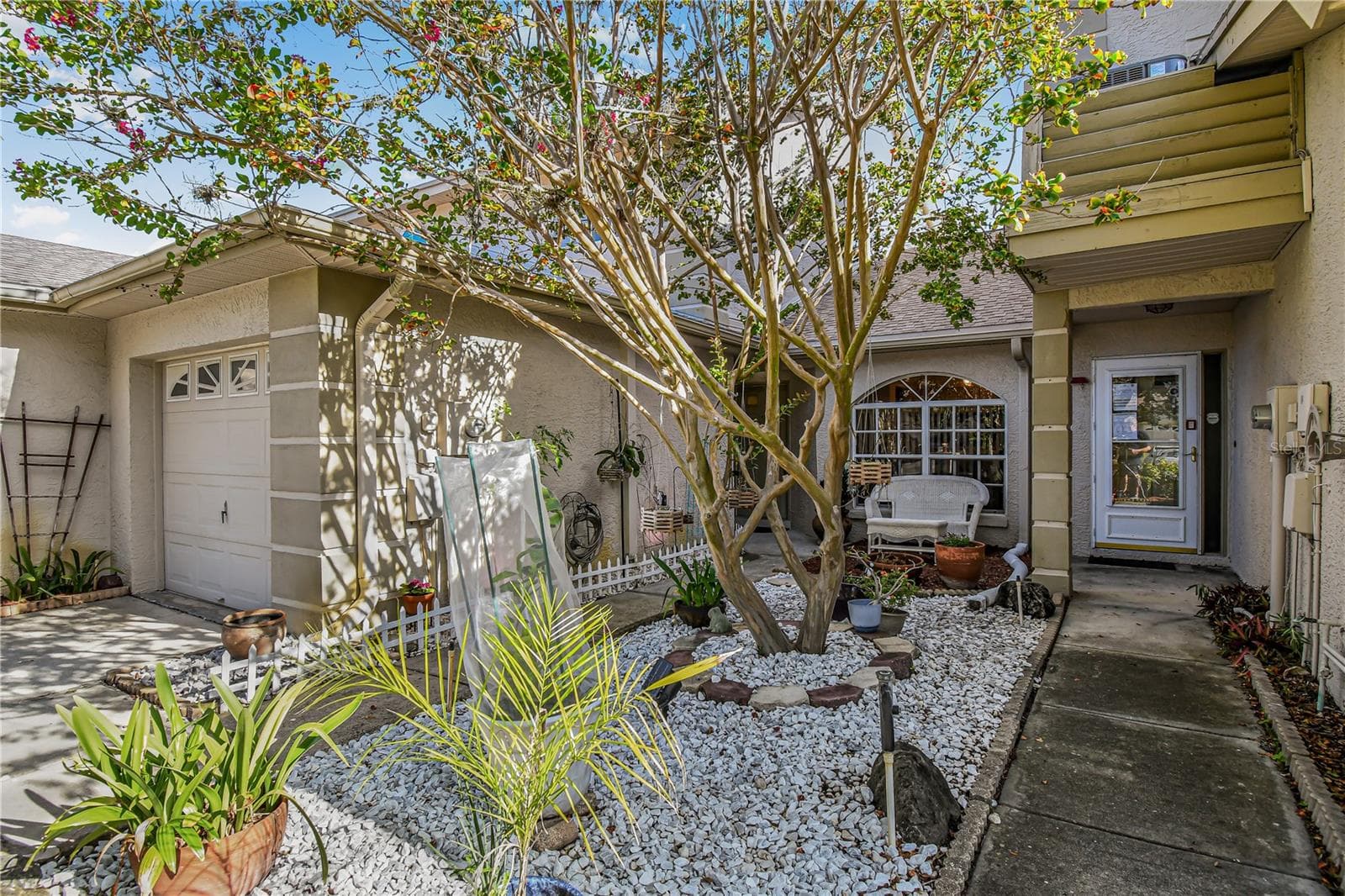 2586 Pine Cove Ln photo 3