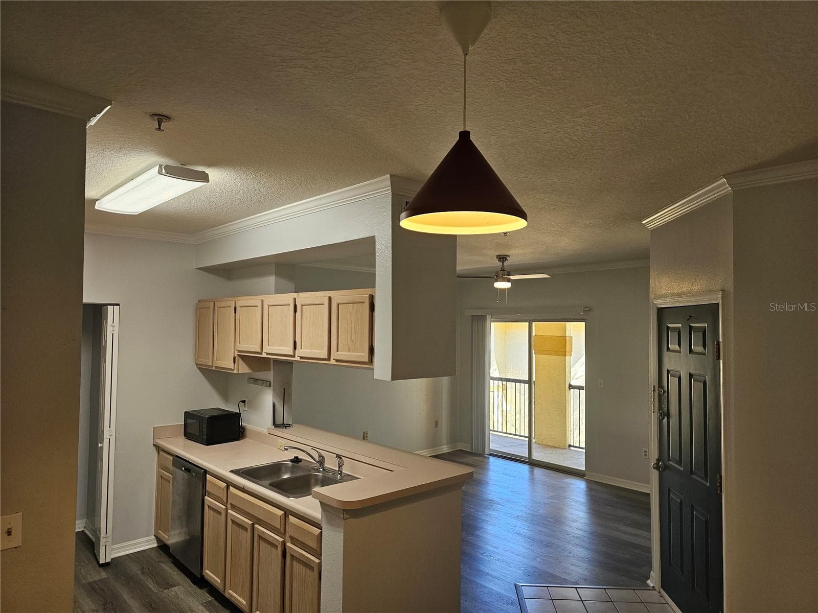 5620 Pinnacle Heights Cir #304 photo 5