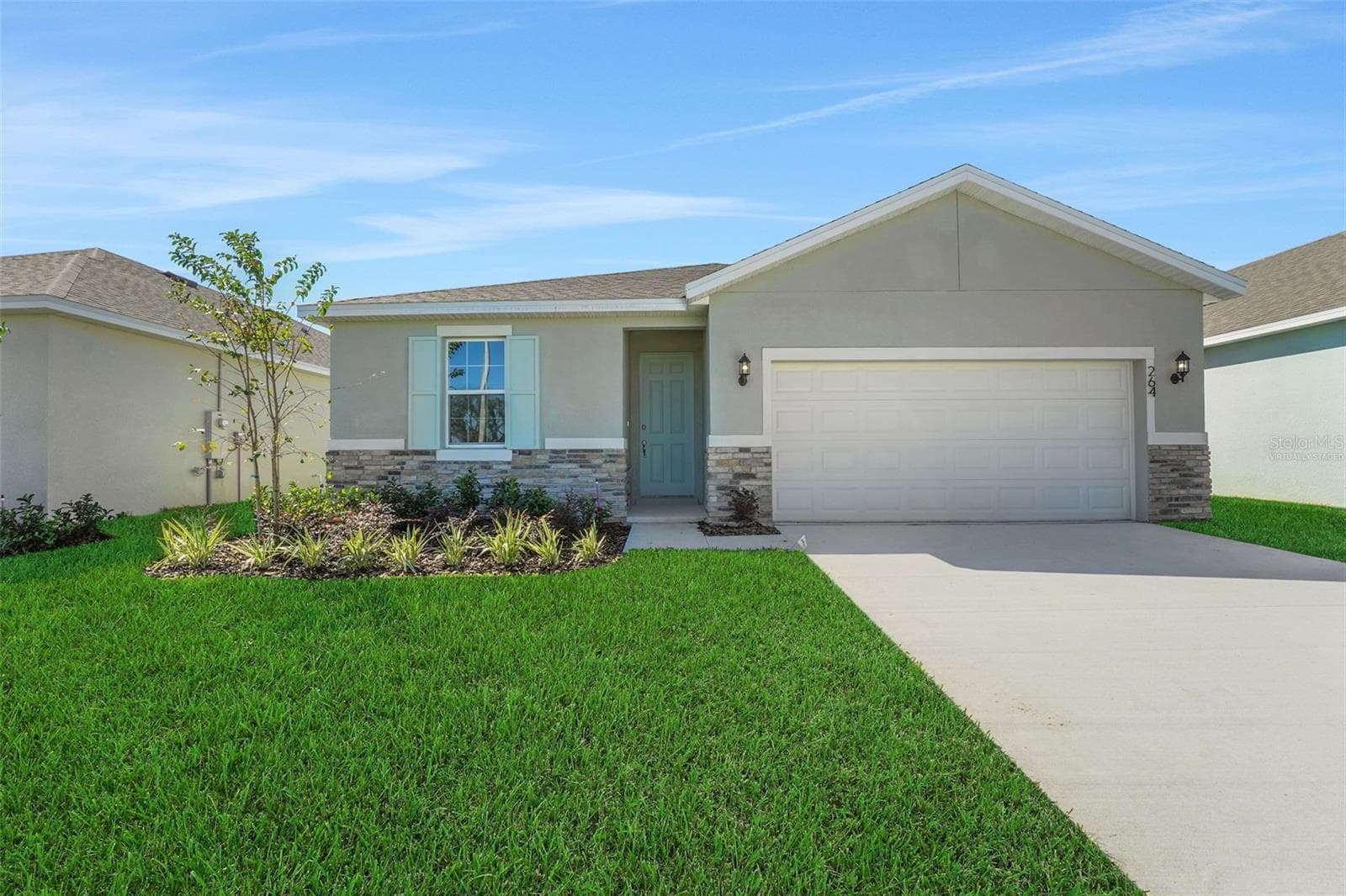 1040 Luke Ave photo 3