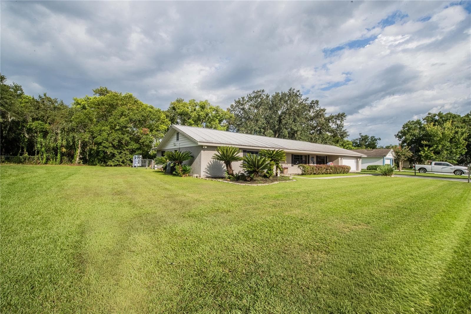 5934 Ridge Dr photo 3